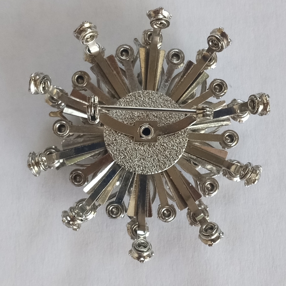 Vintage Layered Domed Crystal Rhinestone Brooch/Pin - Picture 7 of 9